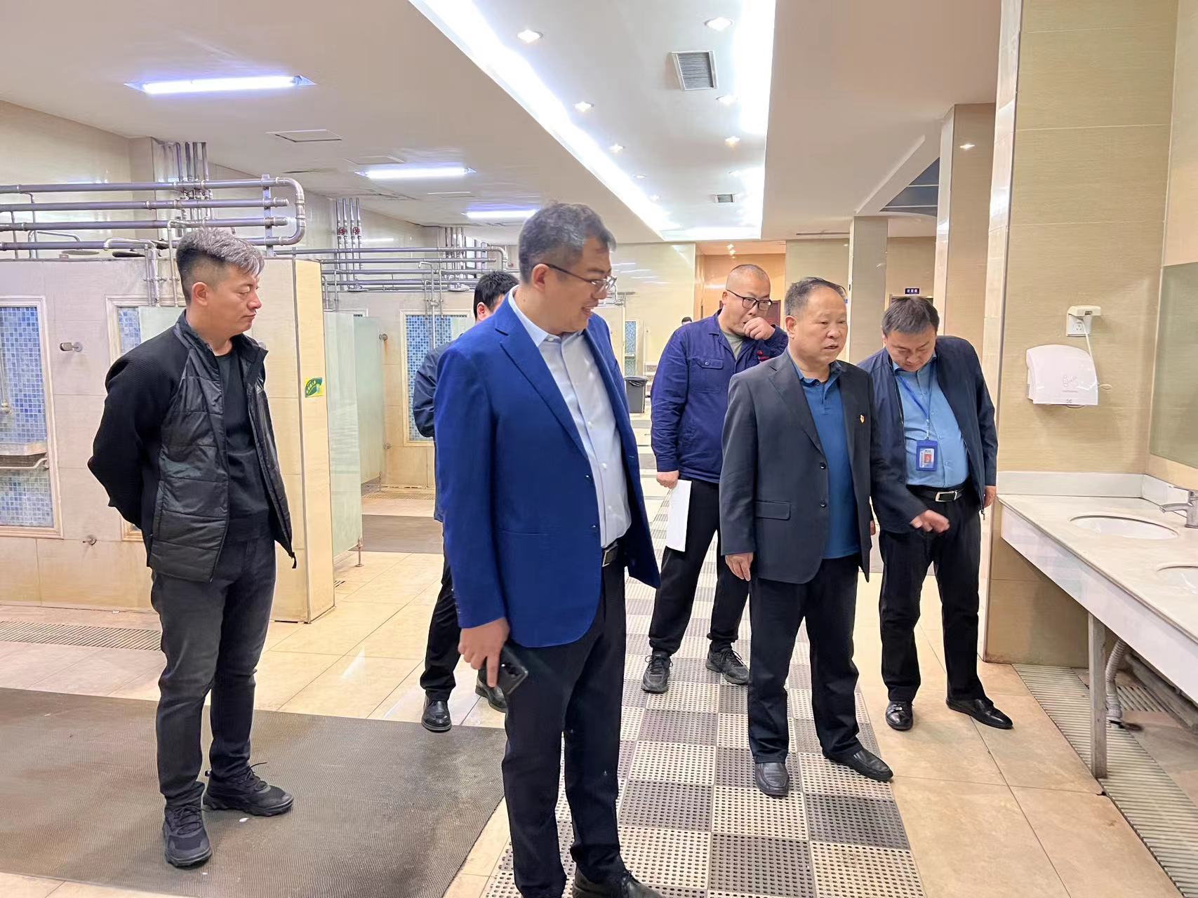 两堂一舍查抄现场.jpg
